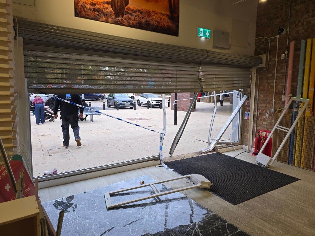 Emergency Boarding in Leeds: Rapid Response After Ram Raid thumbnail 3