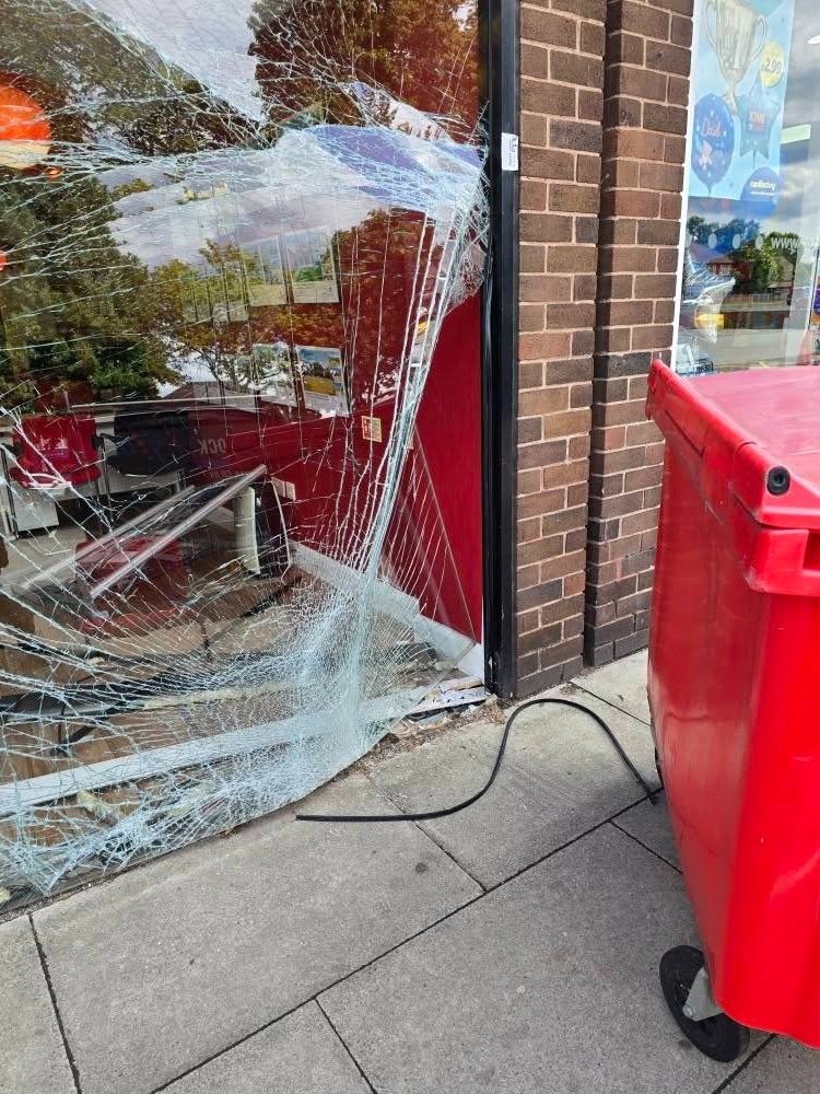 Emergency Boarding Up in Rotherham: Shop Front Repair thumbnail 5