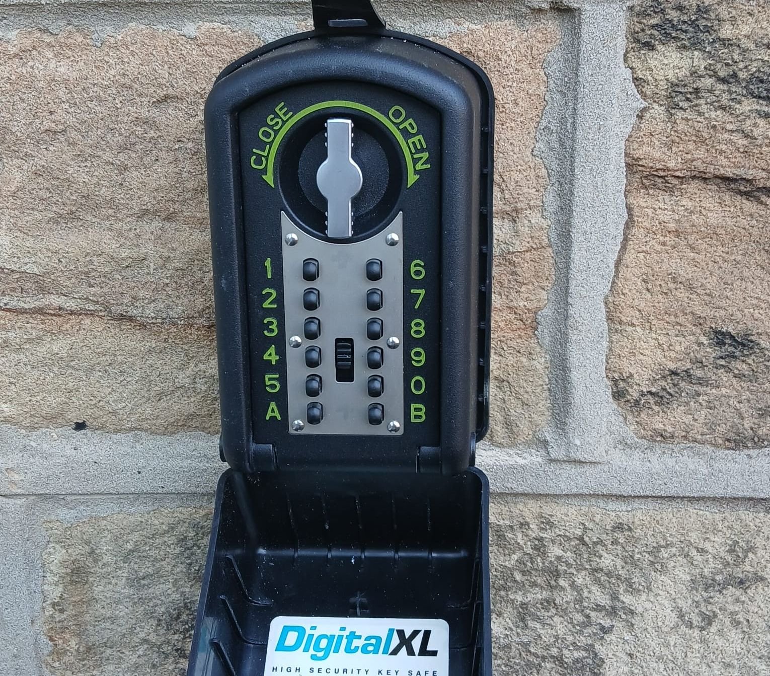 Key Safe Installation 6 key-safe-installation