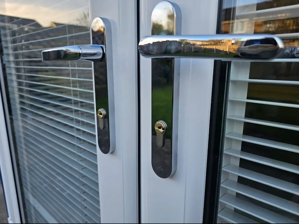Lock Repair & Replacement 6 lock-repair-replacement